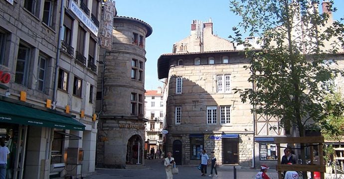 Rachat voiture Saint-Étienne