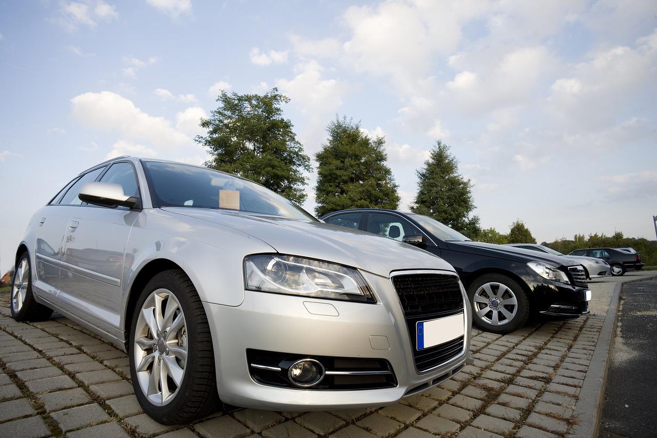 Où vendre une voiture de luxe : tout ce qu'il faut savoir à ce sujet ! Où vendre une voiture de luxe : tout ce qu'il faut savoir à ce sujet !